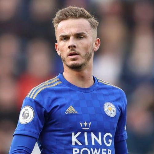 罗体：那不勒斯暂停引进左边锋，搁置了对斯特林和格10的联系